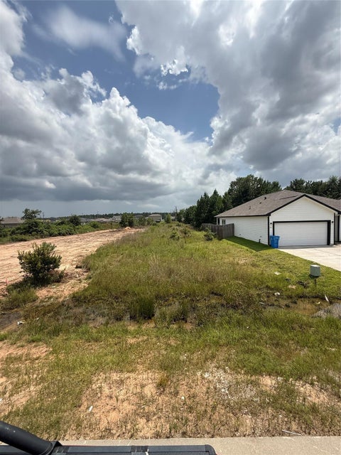 Vacant Land For Sale - 307 County Rd 5102 L<br/> Cleveland, TX 77327