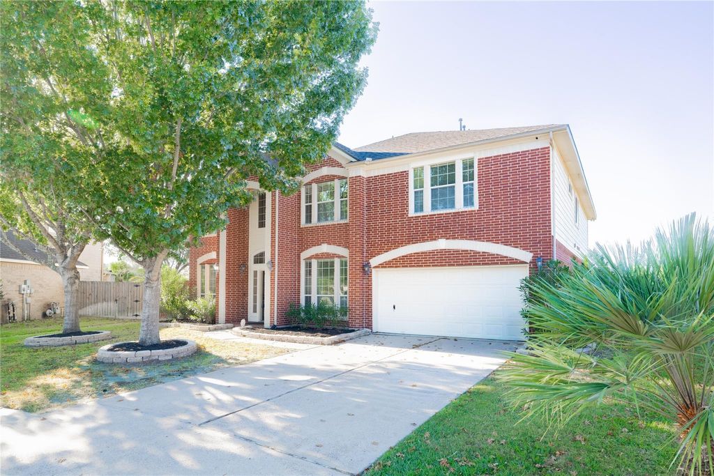 Photo of 3002 Ivydale Road, Pearland, TX 77581 (MLS # 12124479)