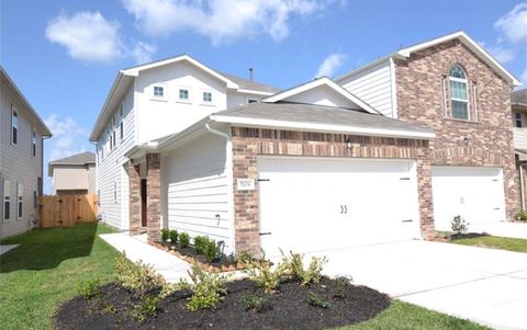 Photo of 5108 Dartmoor Ridge Trail, Houston, TX 77066 (MLS # 41482758)