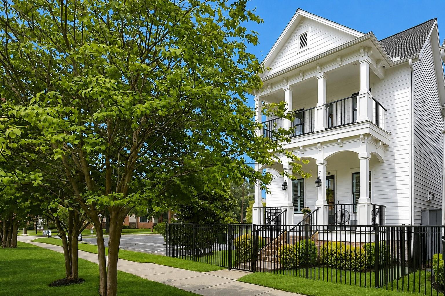 310 W 18th Street