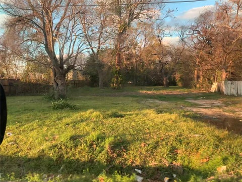 Photo of 748 Millville Drive, Houston, TX 77091 (MLS # 98475549)