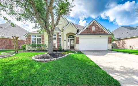 Photo of 2603 Brightlake Way Lane, Pearland, TX 77584 (MLS # 82846456)