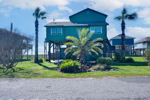 Photo of 140 Ocean View Drive, Crystal Beach, TX 77650 (MLS # 8321907)