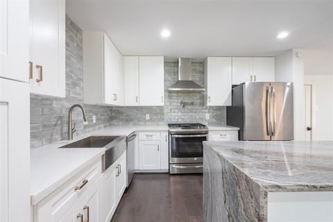 Photo of 7307 Raton Street, Houston, TX 77055 (MLS # 56965249)