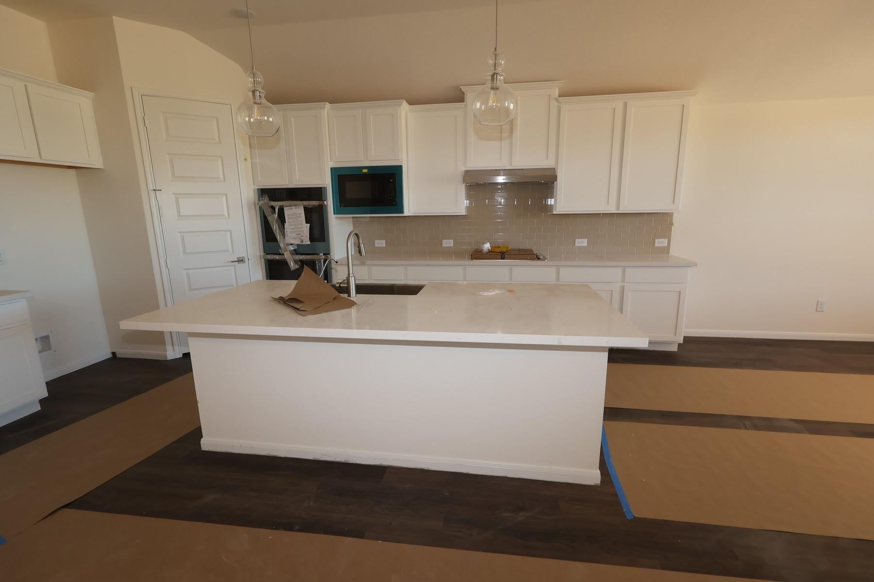 6815 Allens Landing