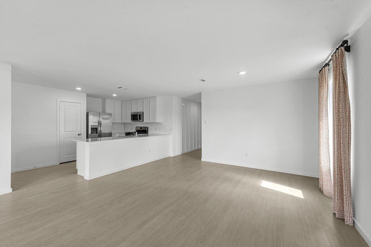 2703 Crested Creek Lane