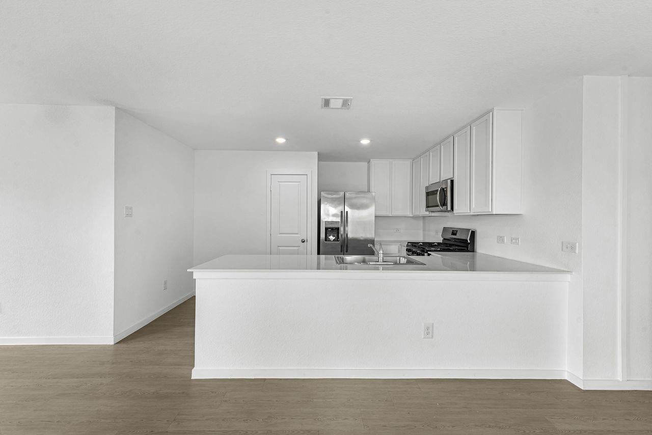 2703 Crested Creek Lane