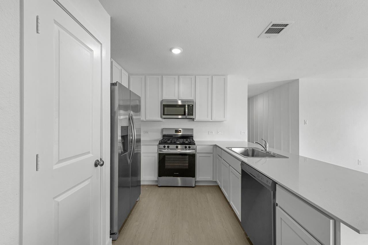 2703 Crested Creek Lane