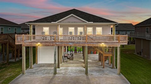 Photo of 976 Albatross Lane, Crystal Beach, TX 77650 (MLS # 42218559) Photo of 976 Albatross Lane, Crystal Beach, TX 77650 (MLS # 42218559)