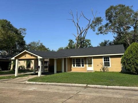 Photo of 1314 Natchez Avenue, Pasadena, TX 77506 (MLS # 71868074)