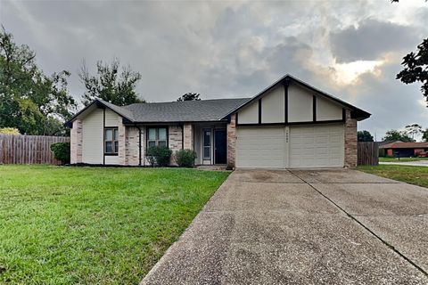 Photo of 19902 Pinefield Court, Humble, TX 77338 (MLS # 36299083)