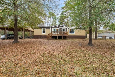 Photo of 32 Oak Lake, Trinity, TX 75862 (MLS # 35084411)