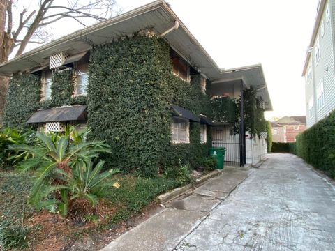 Photo of 1909 Colquitt Street #3, Houston, TX 77098 (MLS # 94193593)