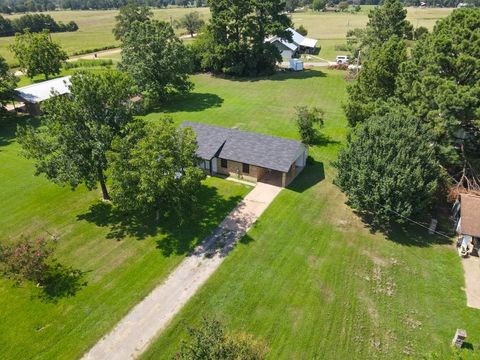 Photo of 155 County Road 1815, Crockett, TX 75835 (MLS # 88386577) Photo of 155 County Road 1815, Crockett, TX 75835 (MLS # 88386577)