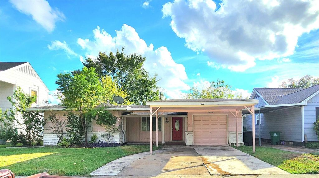Photo of 6927 Burgess Street, Houston, TX 77021 (MLS # 6382154)