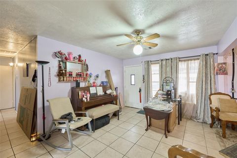 Tiny photo for 1629 Demaree Lane, Houston, TX 77029 (MLS # 92460034)