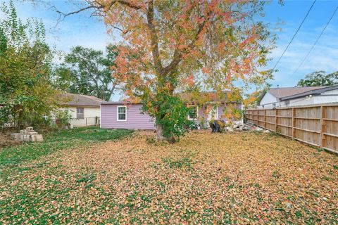 Tiny photo for 1629 Demaree Lane, Houston, TX 77029 (MLS # 92460034)