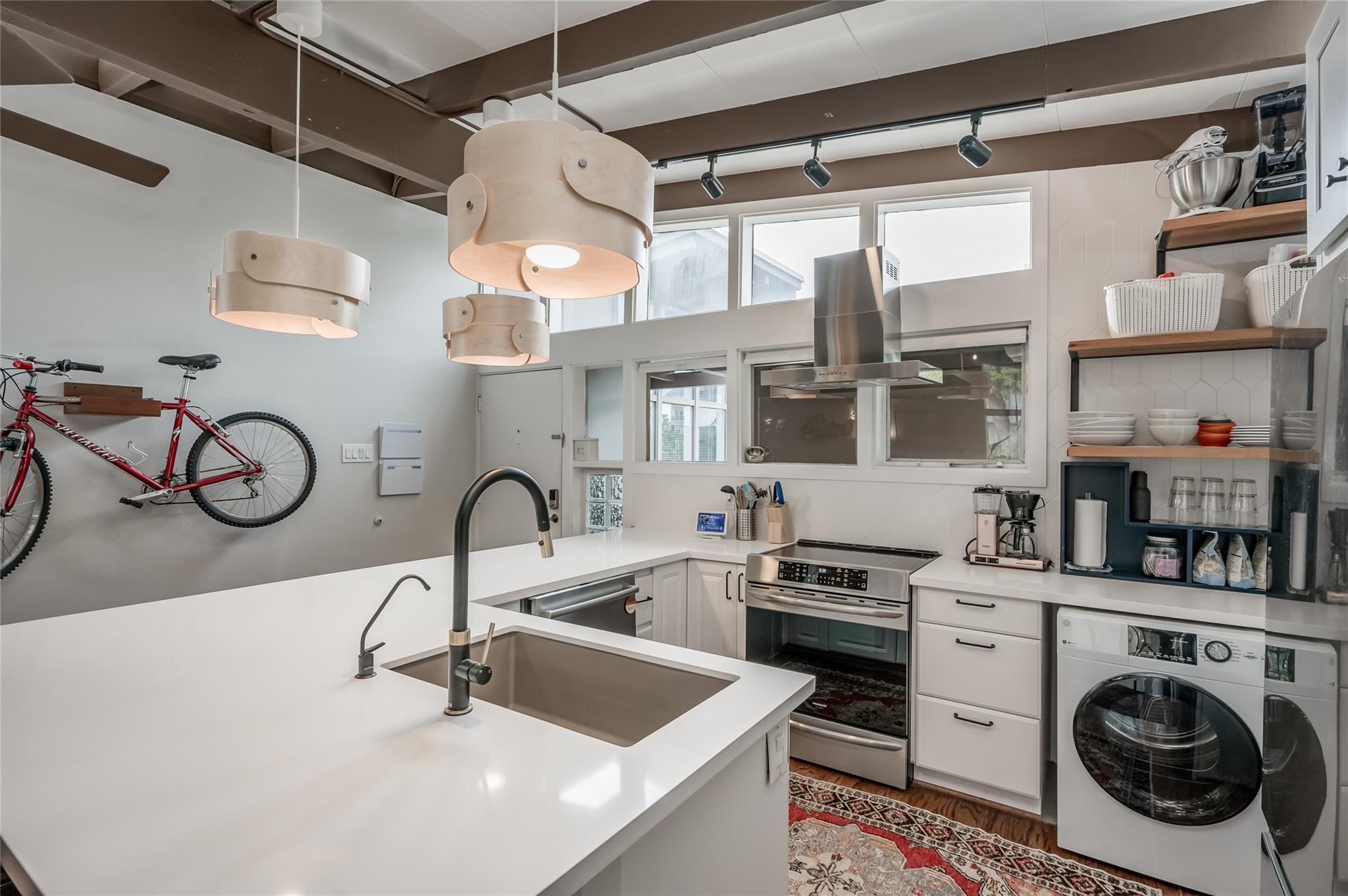 5222 Memorial Drive 5222