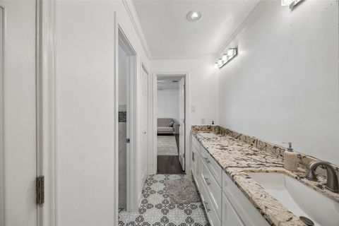 Tiny photo for 5535 S Braeswood Boulevard, Houston, TX 77096 (MLS # 75885966)
