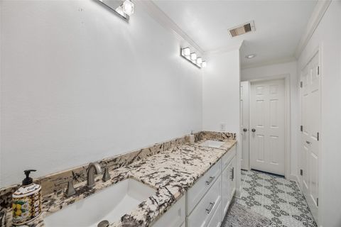 Tiny photo for 5535 S Braeswood Boulevard, Houston, TX 77096 (MLS # 75885966)
