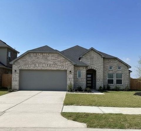 Photo of 13627 Lago Vista Drive, Iowa Colony, TX 77583 (MLS # 10206920)