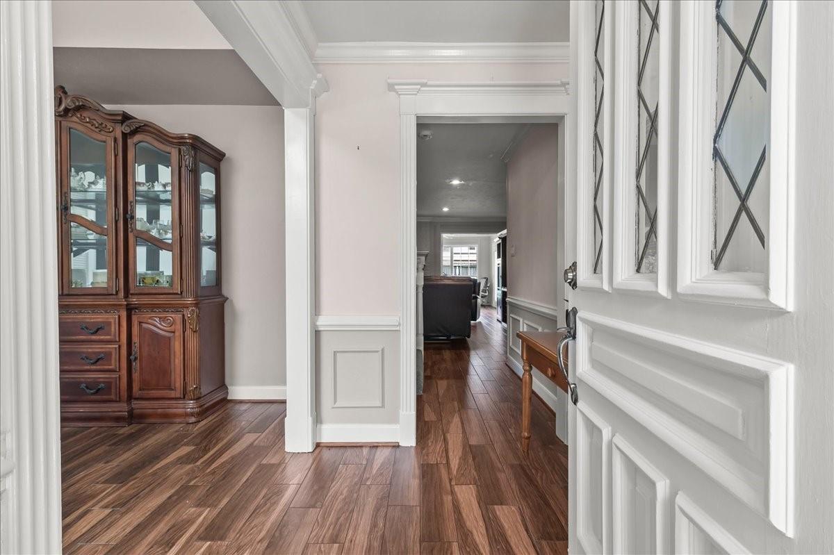 615 Abbotswood Court