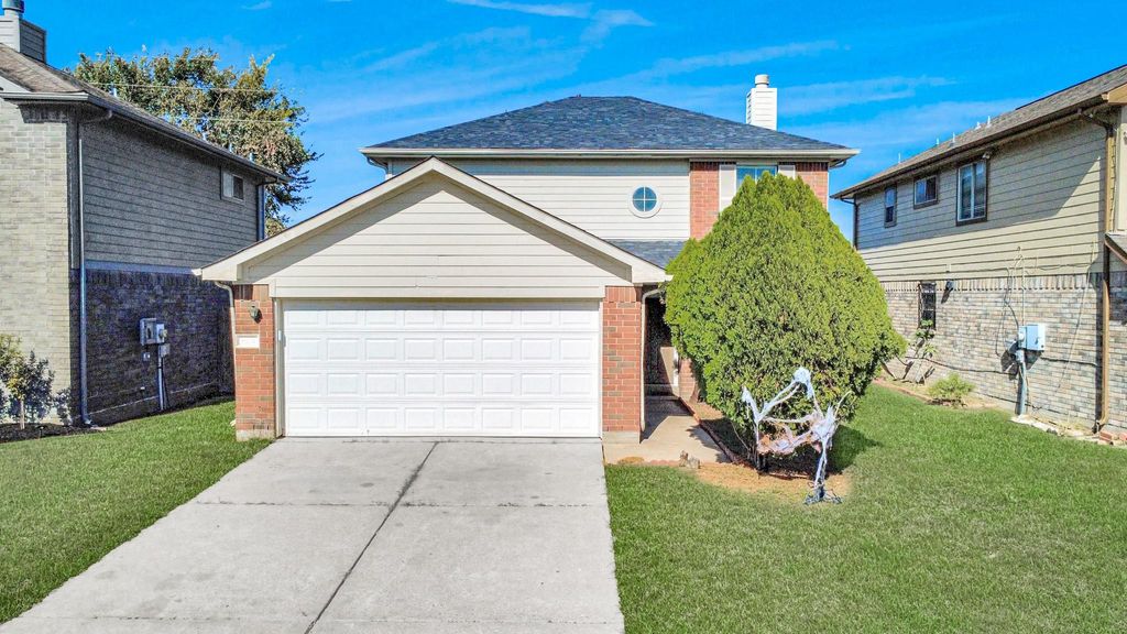 Photo of 8914 Pecan Place Drive, Houston, TX 77071 (MLS # 49392994)