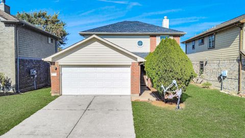 Photo of 8914 Pecan Place Drive, Houston, TX 77071 (MLS # 49392994)