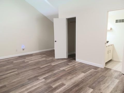 Tiny photo for 128 April Point Drive S, Conroe, TX 77356 (MLS # 32450212)