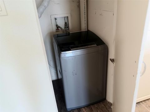 Tiny photo for 128 April Point Drive S, Conroe, TX 77356 (MLS # 32450212)