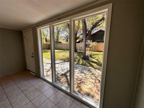 Tiny photo for 738 Beachcomber Lane, Houston, TX 77062 (MLS # 82268872)