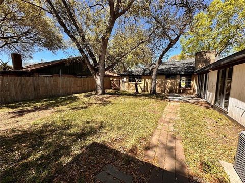 Tiny photo for 738 Beachcomber Lane, Houston, TX 77062 (MLS # 82268872)