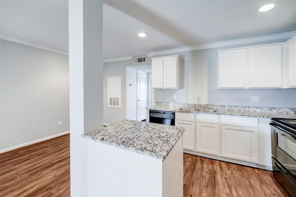 Photo of 835 Heights Boulevard #45, Houston, TX 77007 (MLS # 43796699)