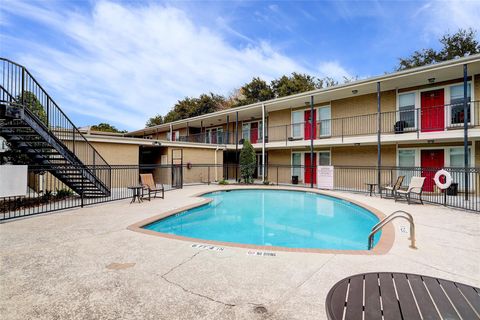Photo of 835 Heights Boulevard #45, Houston, TX 77007 (MLS # 43796699)