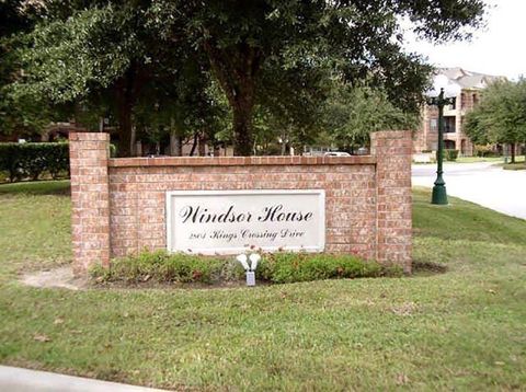 Photo of 2803 Kings Crossing Drive #303, Houston, TX 77345 (MLS # 29247772)