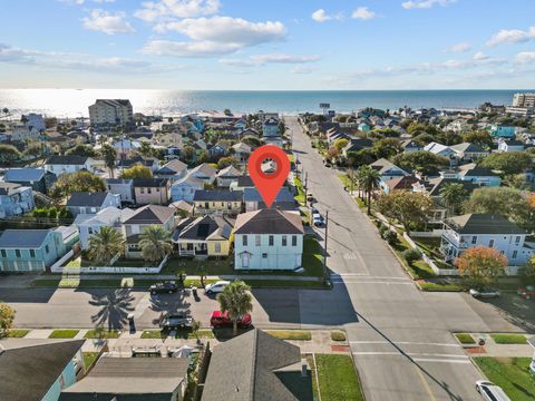 Photo of 2927 Avenue Q, Galveston, TX 77550 (MLS # 27970262)