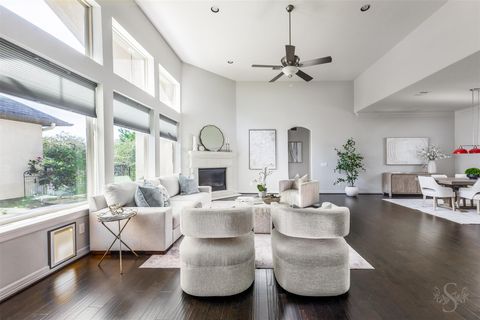 Photo of 11 Floral Hills Lane, Fulshear, TX 77441 (MLS # 18344207)