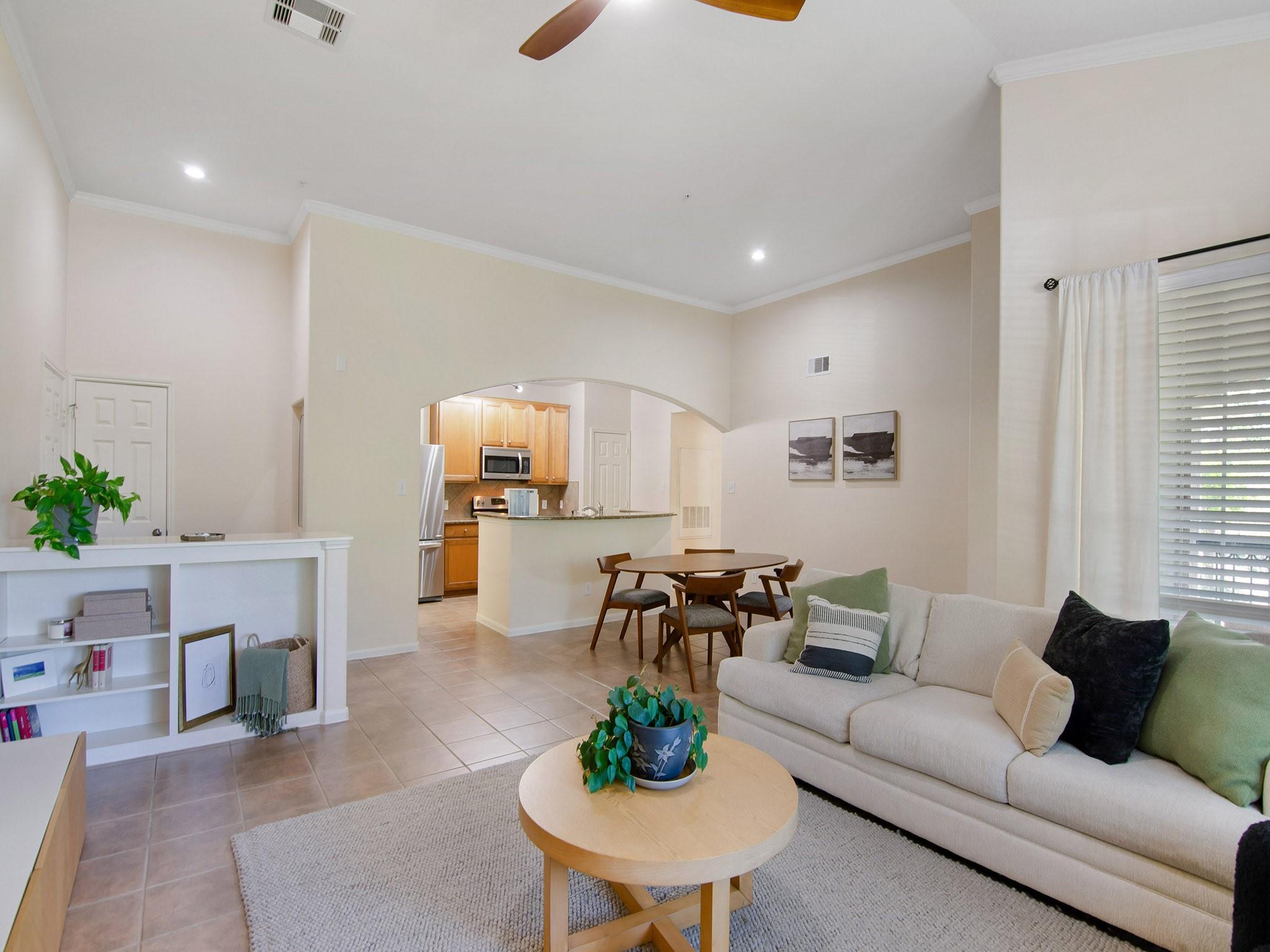 6607 Lake Woodlands 433