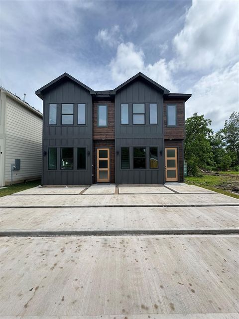 Photo of 7932 Boy Street #A/B, Houston, TX 77028 (MLS # 95043452)