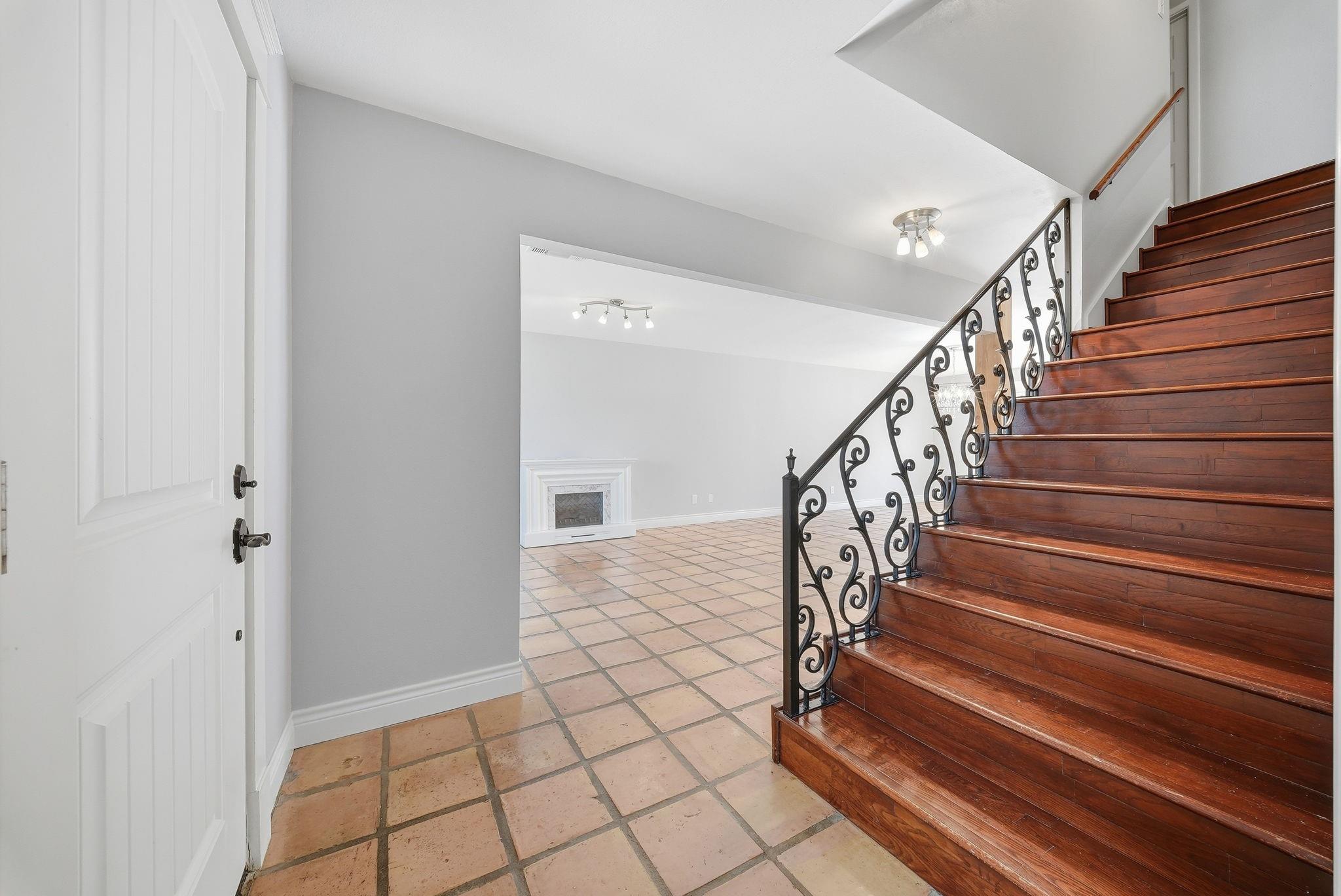 7705 Beaudelaire Circle