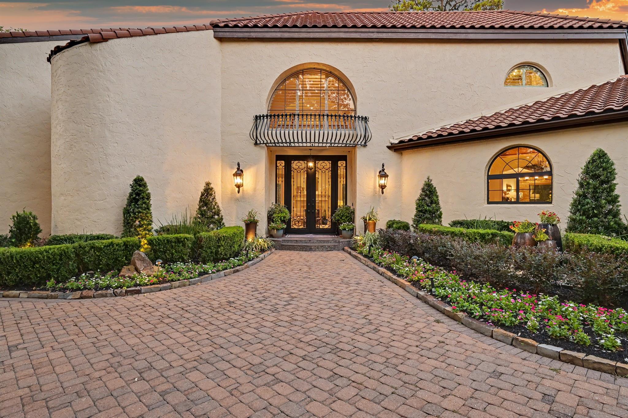 22 Watertree Court