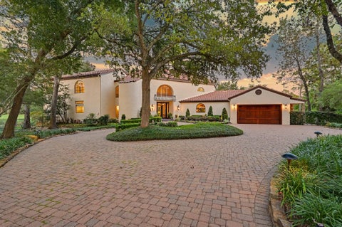 Photo of 22 Watertree Court, Spring, TX 77380 (MLS # 40114879)