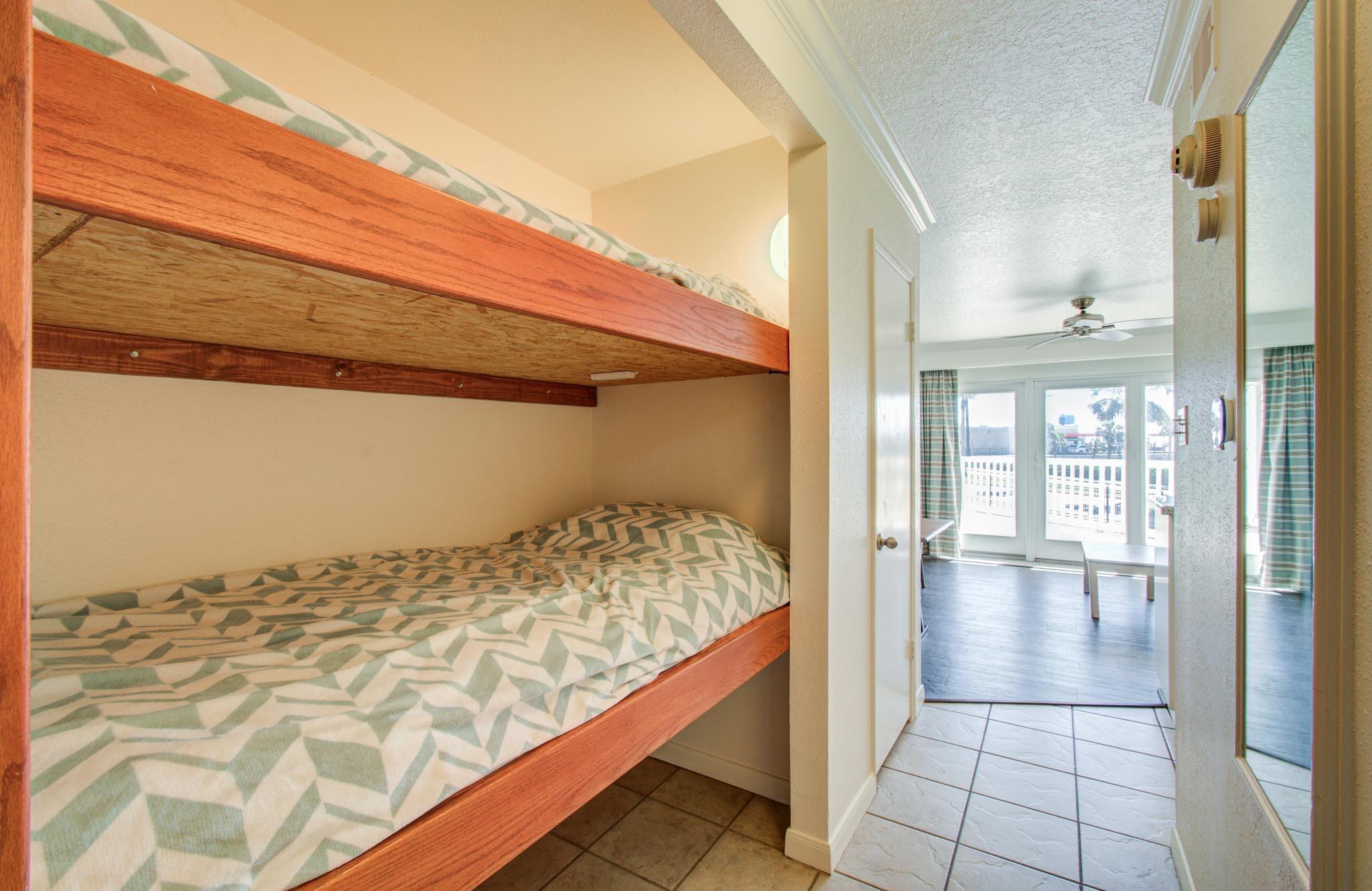 6300 Seawall Boulevard 9121