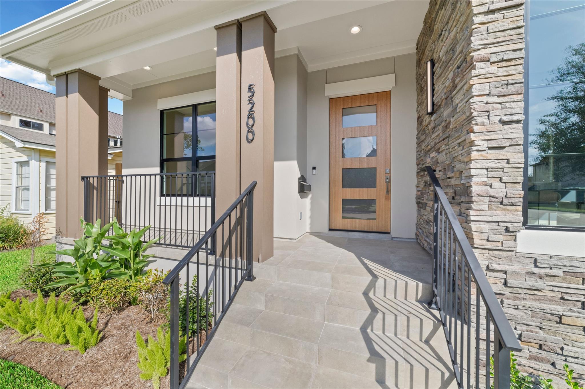 5200 Beech St Street