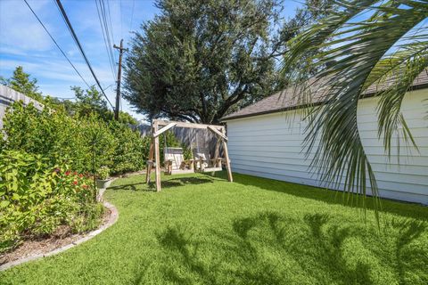 Tiny photo for 2918 Stoney Brook Drive, Houston, TX 77063 (MLS # 90990846)