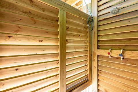 Tiny photo for 1040 N Gayle Street, Gilchrist, TX 77617 (MLS # 80285182)