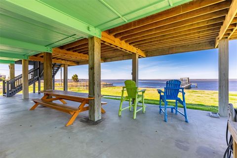 Tiny photo for 1040 N Gayle Street, Gilchrist, TX 77617 (MLS # 80285182)