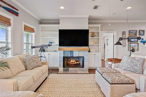 Tiny photo for 1040 N Gayle Street, Gilchrist, TX 77617 (MLS # 80285182)