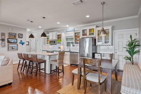 Tiny photo for 1040 N Gayle Street, Gilchrist, TX 77617 (MLS # 80285182)