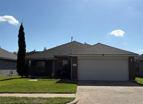 Photo of 8210 Greenleaf Street, Baytown, TX 77523 (MLS # 37424078)